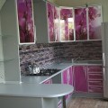 Кухня фиолетовая с цветами